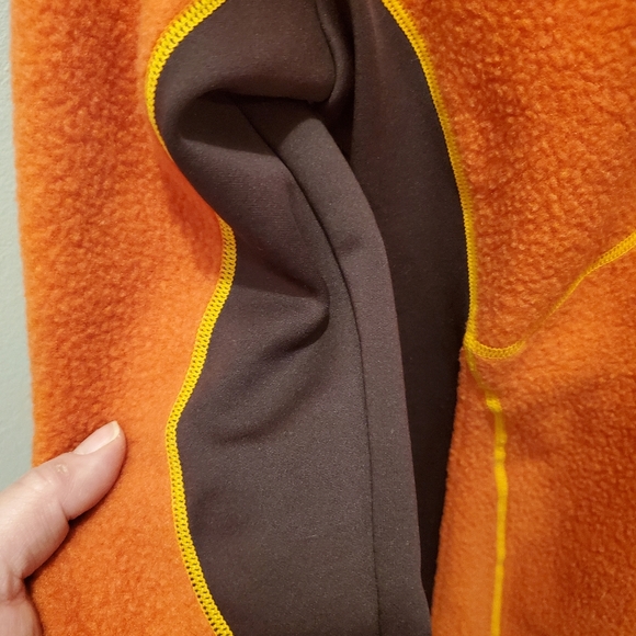 Burnt Orange Columbia zip fleece faux leather & Neoprene side panels Med - Picture 6 of 16